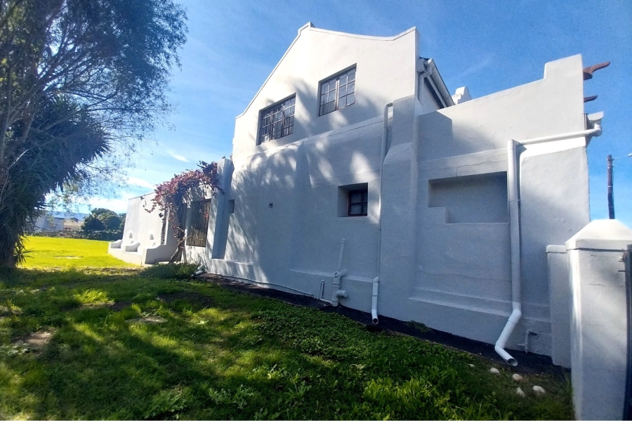 4 Bedroom Property for Sale in Heidelberg Western Cape